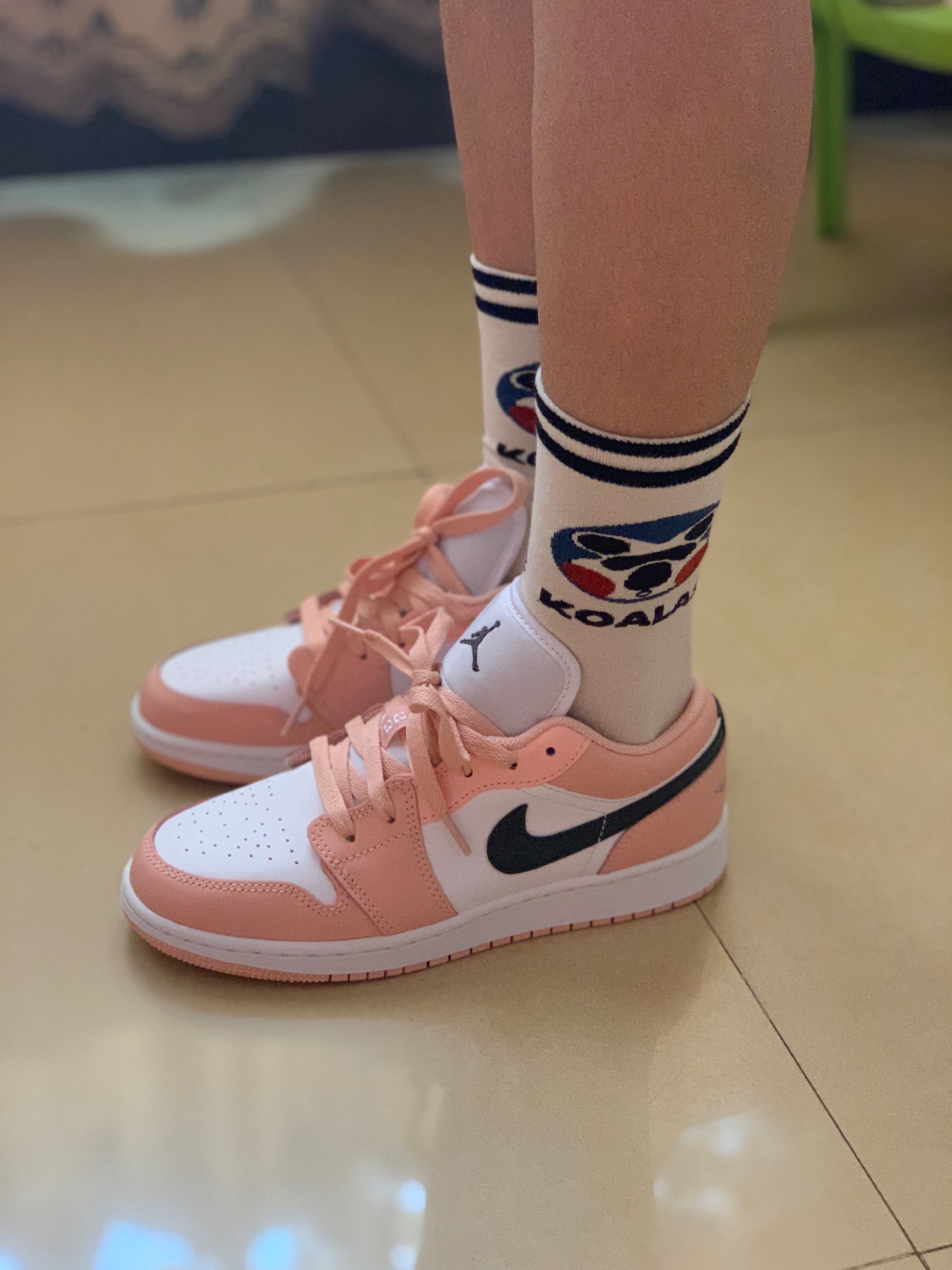 XH Air Jordan 1 Low Arctic Powder review Molly 02