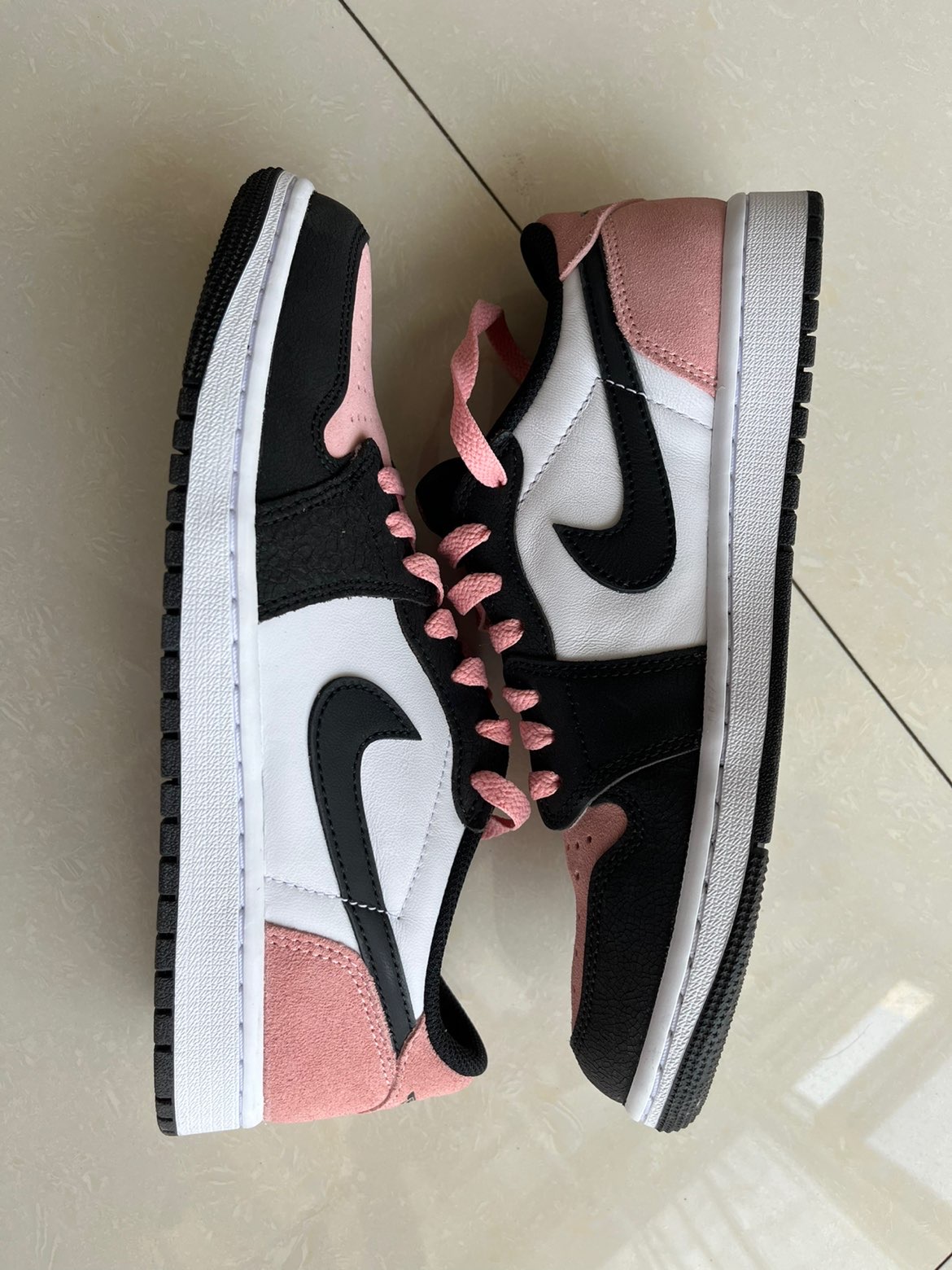 XH Air Jordan 1 Low Bleached Coral review Emma 01