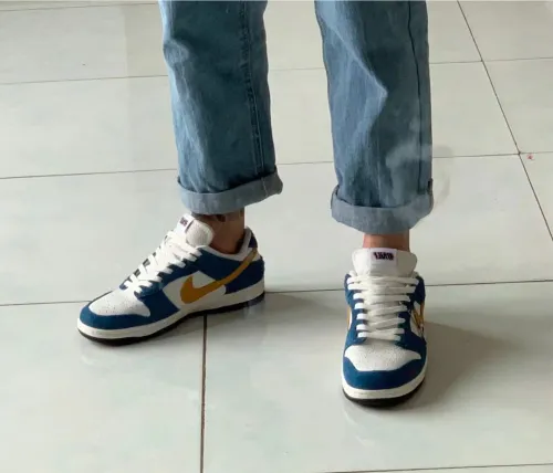 SX Kasina x Nike Dunk Low “80s Bus” review 