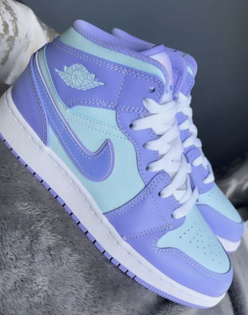 MID Air Jordan 1 Mid Purple Pulse review Chloe