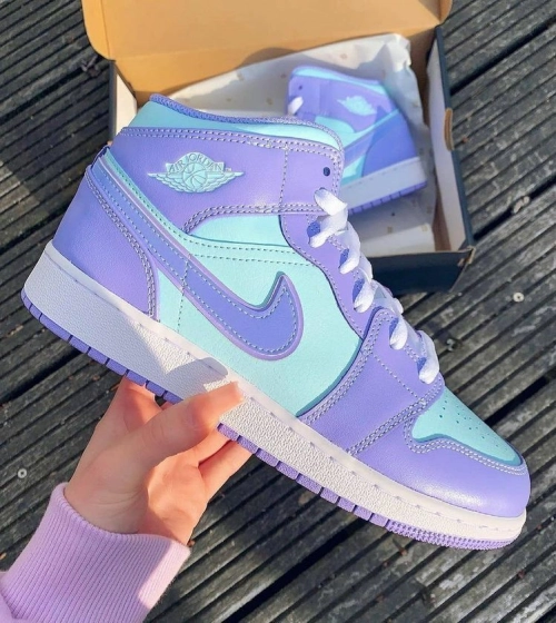 MID Air Jordan 1 Mid Purple Pulse review 