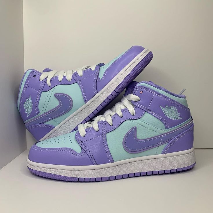 MID Air Jordan 1 Mid Purple Pulse review Gary