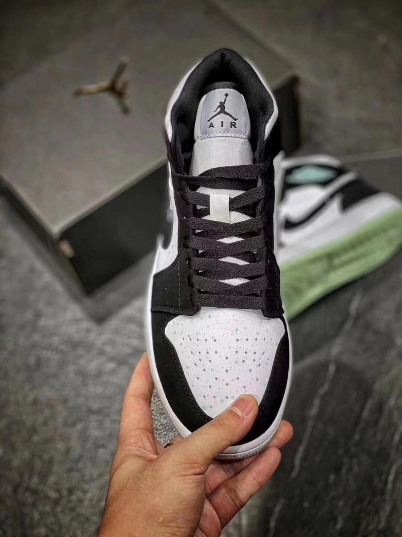 MID Air Jordan 1 Mid GS White Black Teal Tint review Bruce 04