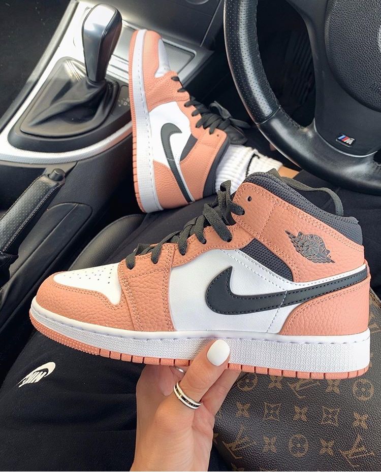 MID Air Jordan 1 Mid Pink Quartz review Fiona