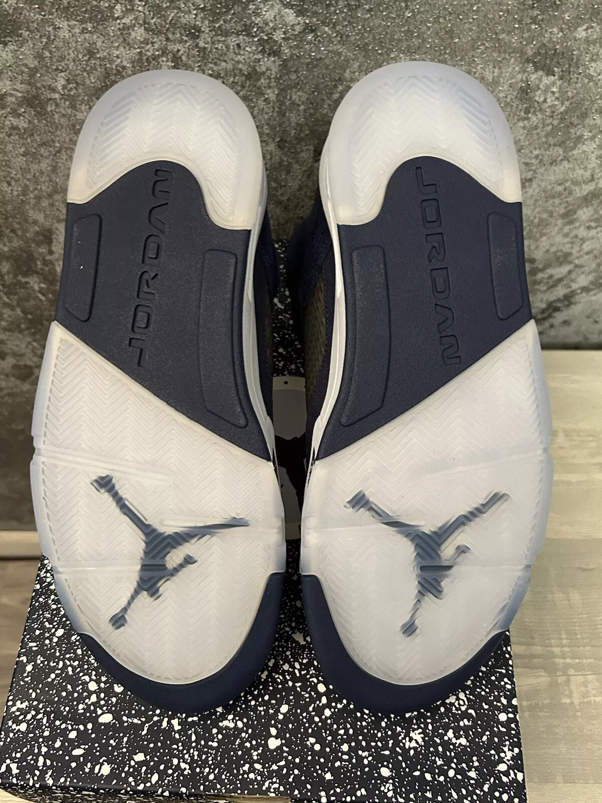 BS  Air Jordan 5 “Georgetown” review BIGG ANT 03