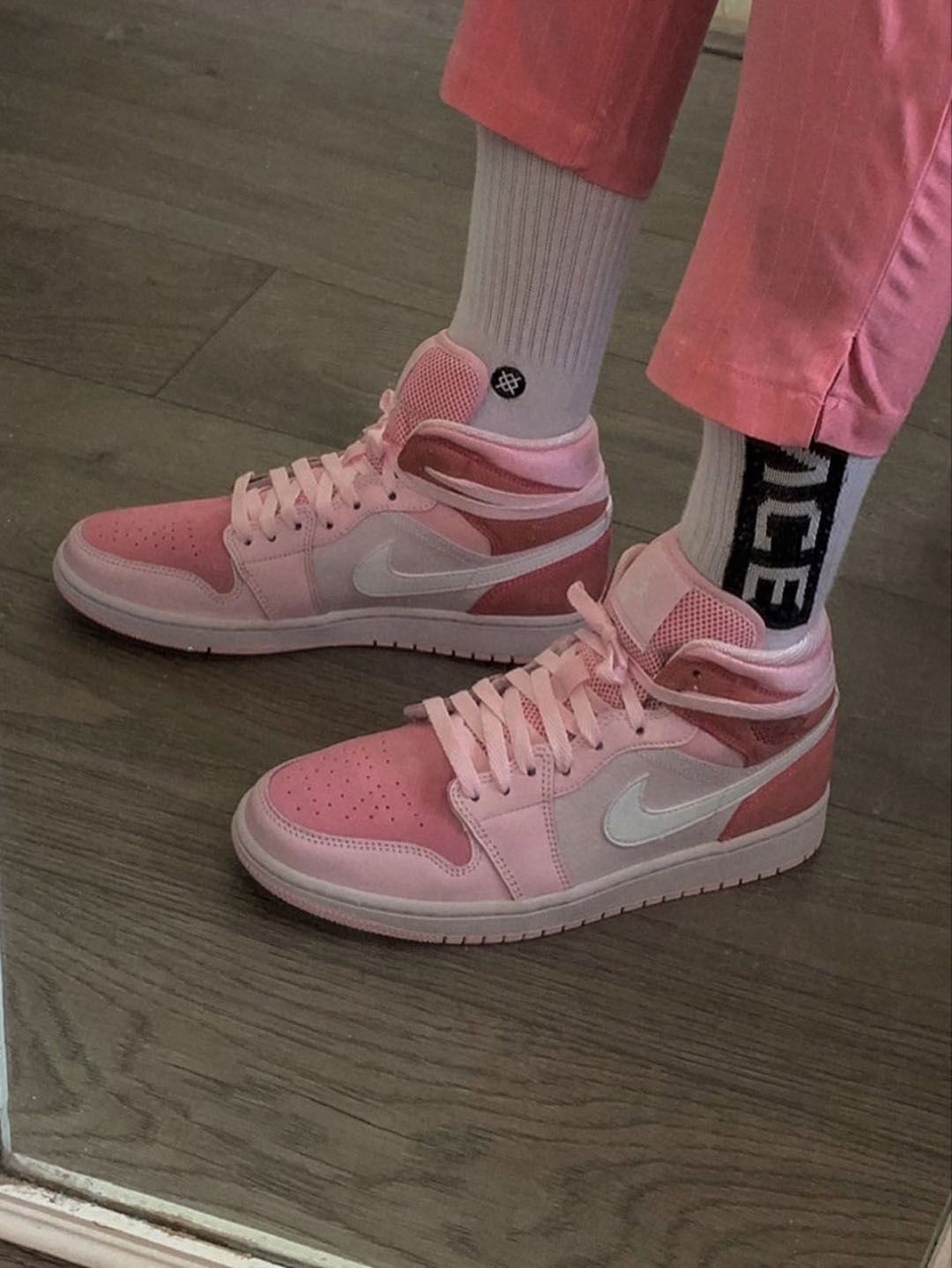 MID Air Jordan 1 Mid Digital Pink review Adam