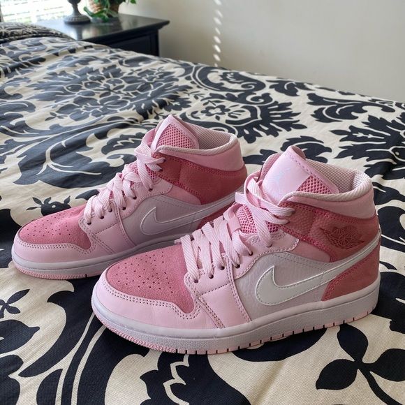 MID Air Jordan 1 Mid Digital Pink review Tina