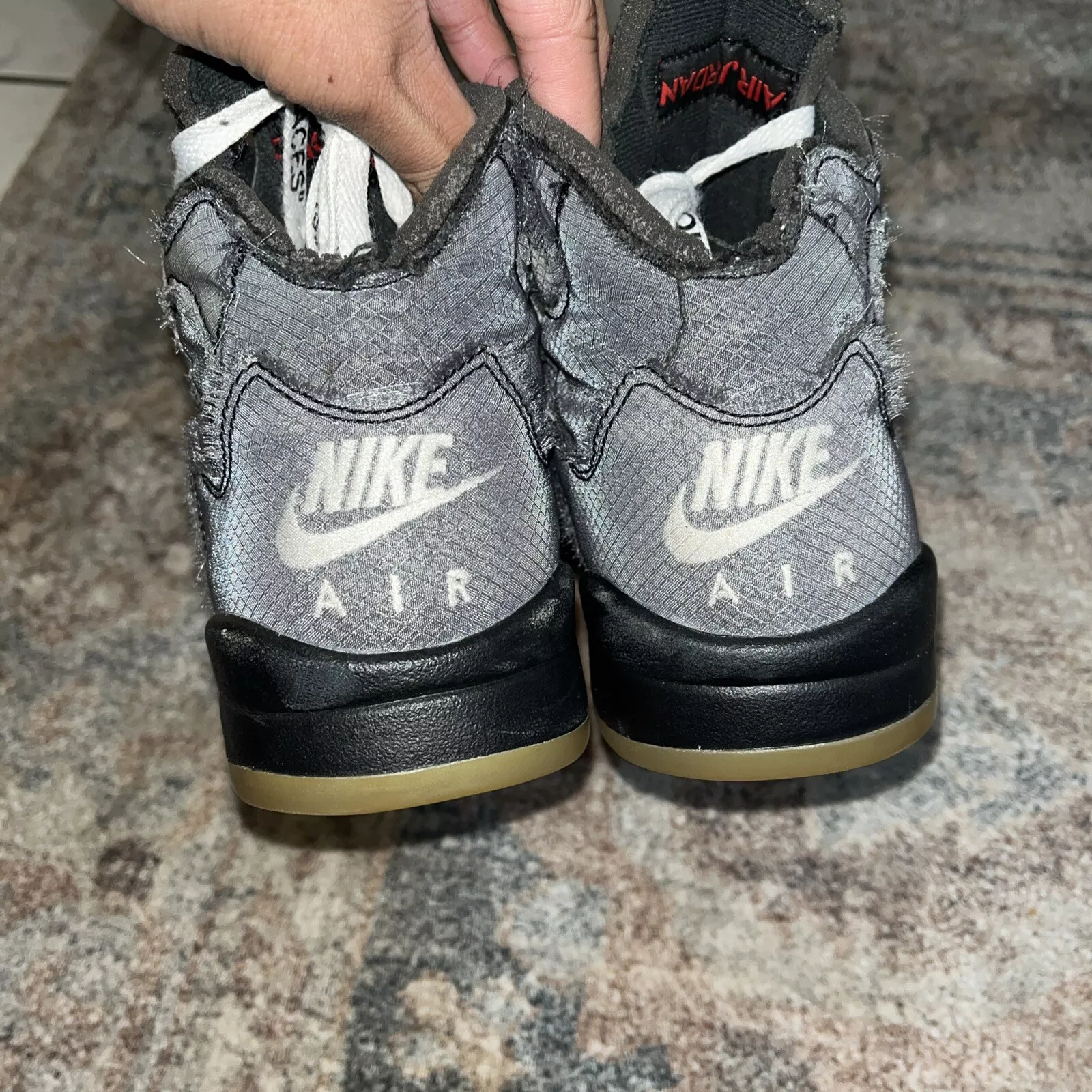 BS  OFF-WHITE x Air Jordan 5 review Charles 01