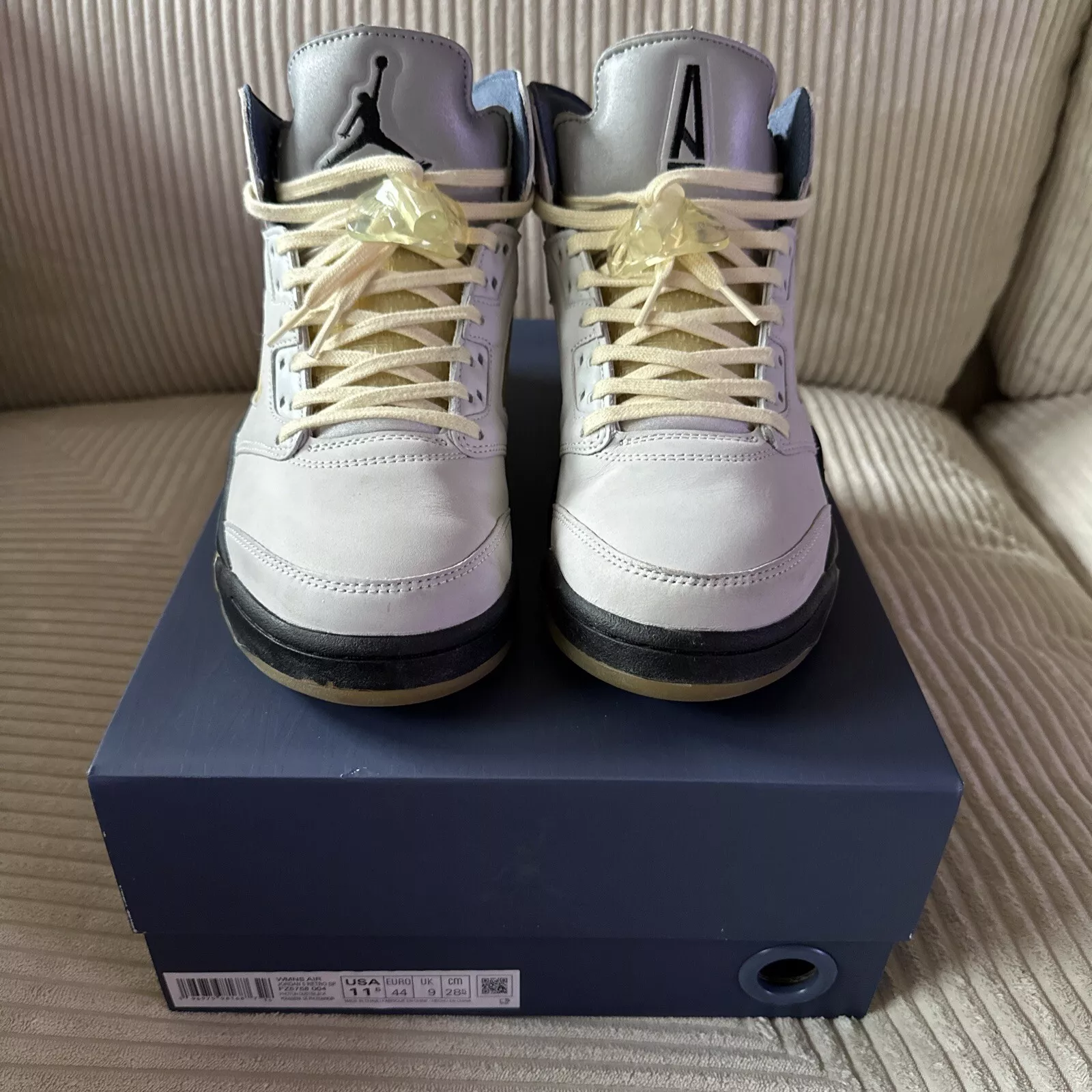 OG A Ma Maniere x Air Jordan 5 WMNS review Marcela 02