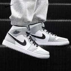 MID Air Jordan 1 Mid Light Smoke Grey 554724-092 review Amber