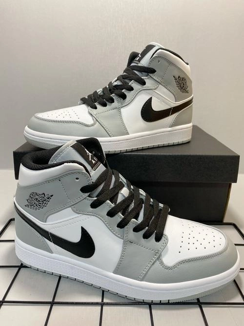 MID Air Jordan 1 Mid Light Smoke Grey 554724-092 review 