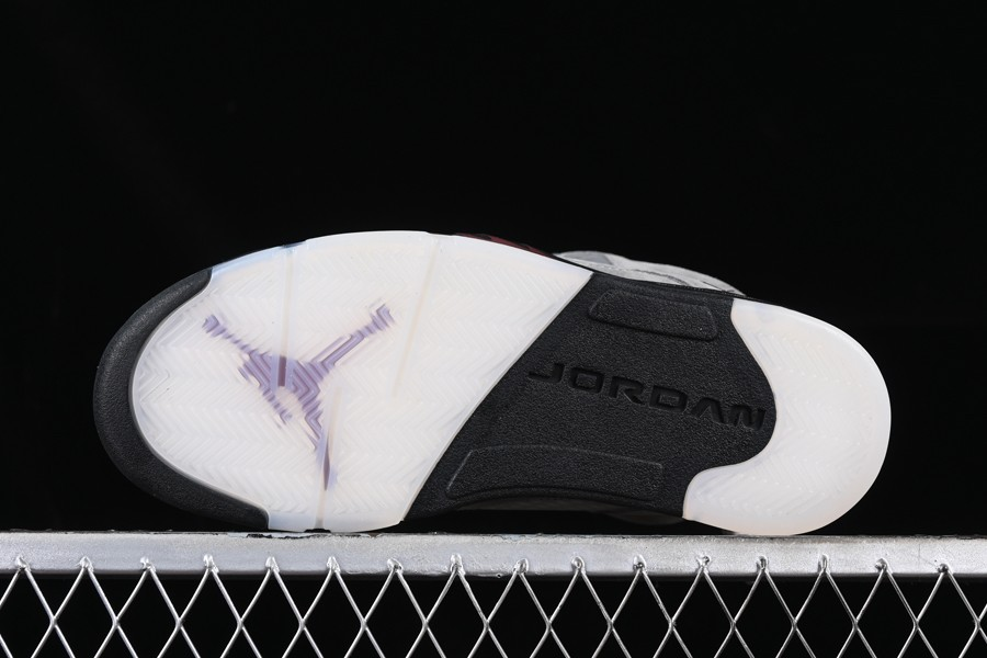 BS  A Ma Maniére x Air Jordan 5 “Light Bone” review Tran Duc Hiep 02