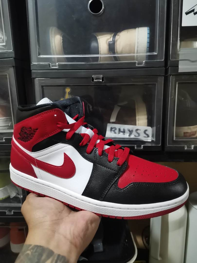 MID Air Jordan 1 Mid New Chicago review Julia