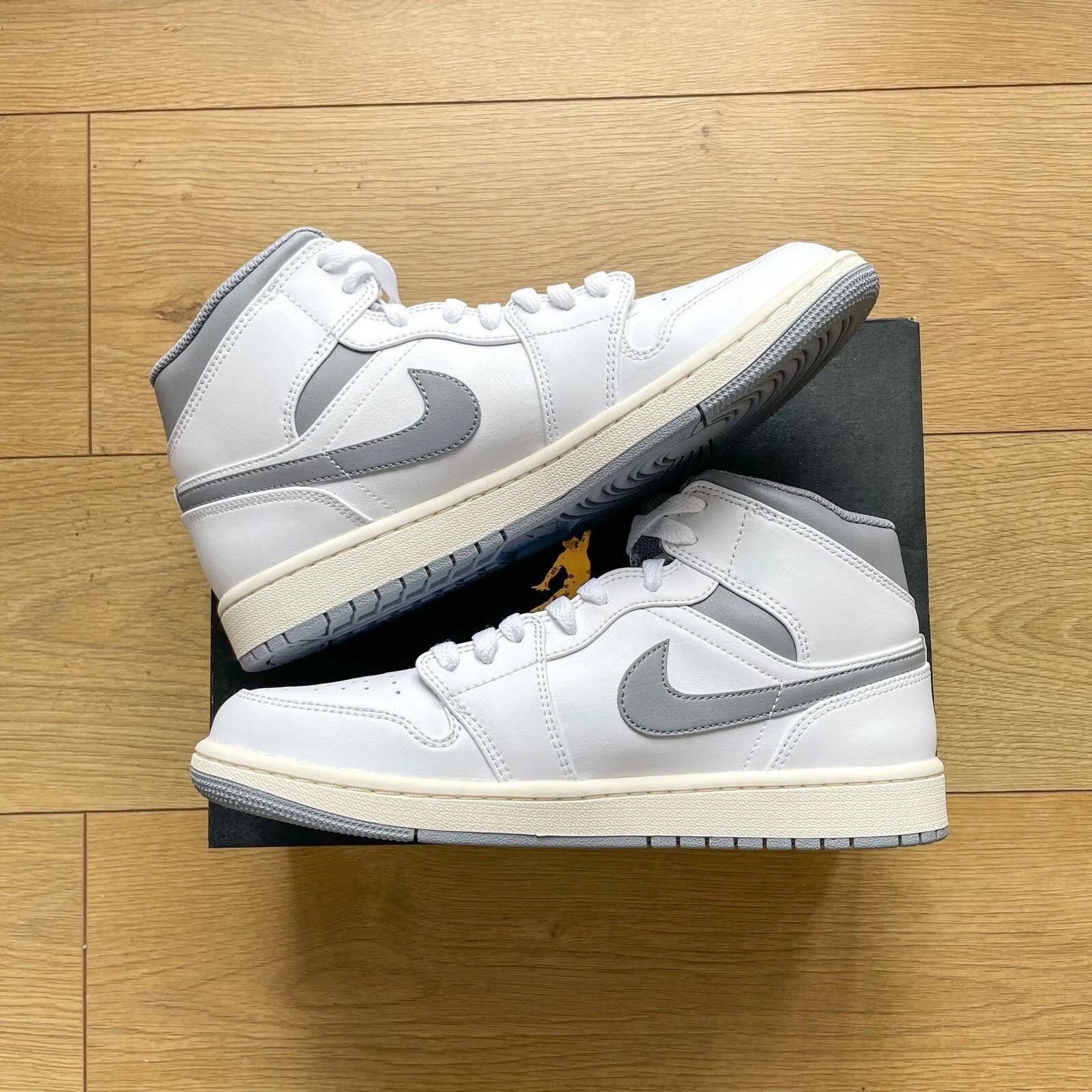 MID Air Jordan 1 Mid Xin Hui review Bruce 01