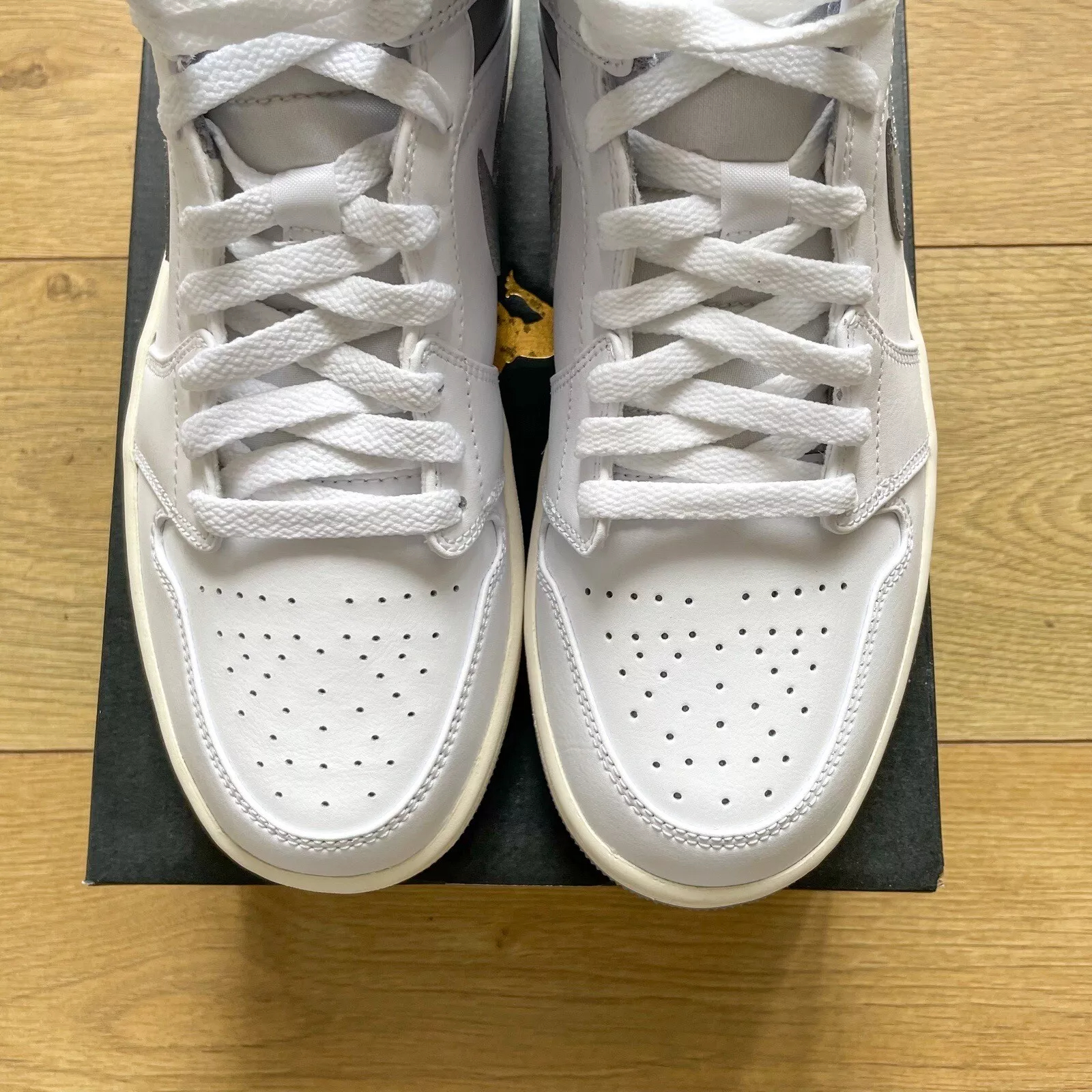 MID Air Jordan 1 Mid Xin Hui review Bruce 03