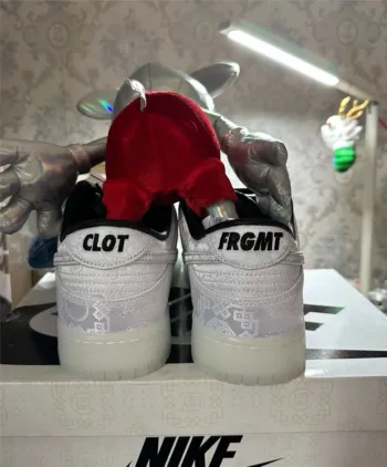 CLOT x fragment x Nike Dunk Low Joint Names of Three review Andrea H 01