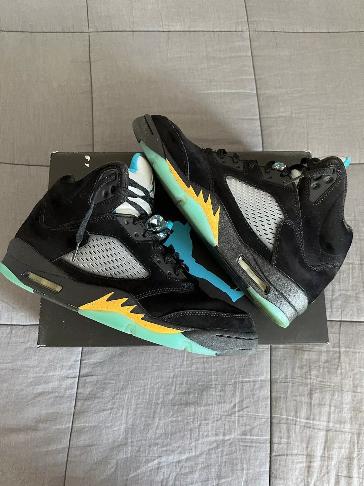 Q4 Air Jordan 5 "Noir/Aquatone/Taxe" review Shayla