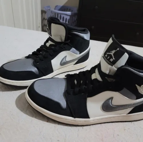 MID Air Jordan 1 Mid Satin Grey review 