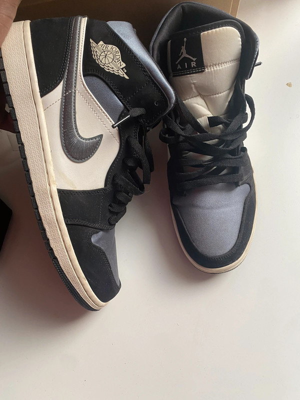 MID Air Jordan 1 Mid Satin Grey review Ted 02