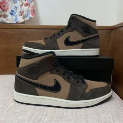MID Air Jordan 1 Mid SE Dark Chocolate review Giselle