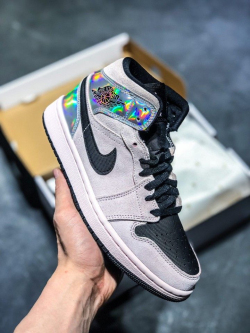 MID Air Jordan 1 Mid Iridescent review George