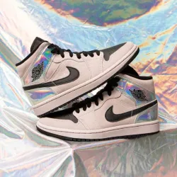 MID Air Jordan 1 Mid Iridescent review Hank
