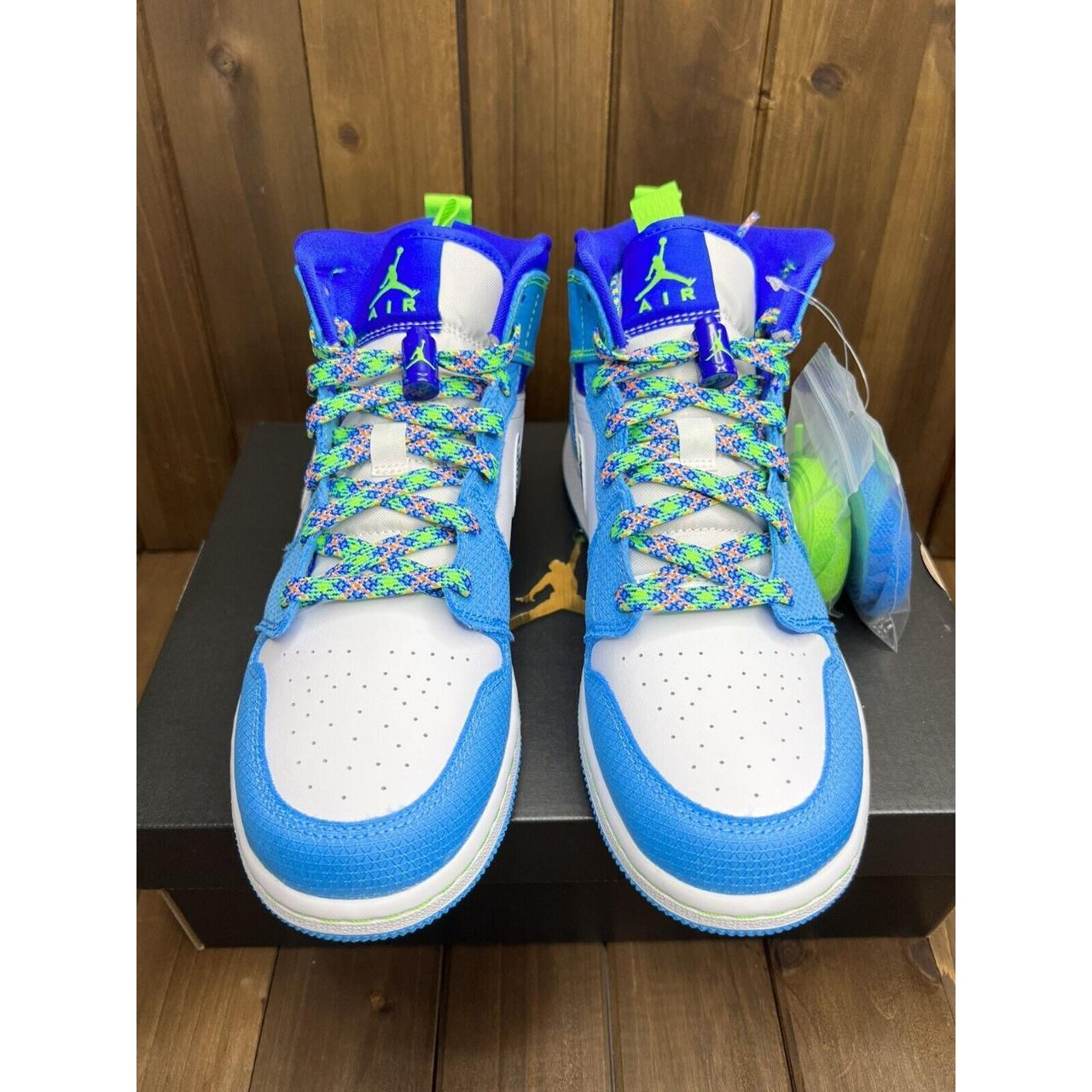 MID Air Jordan 1 Mid SE (GS) Sprite review Tony 02