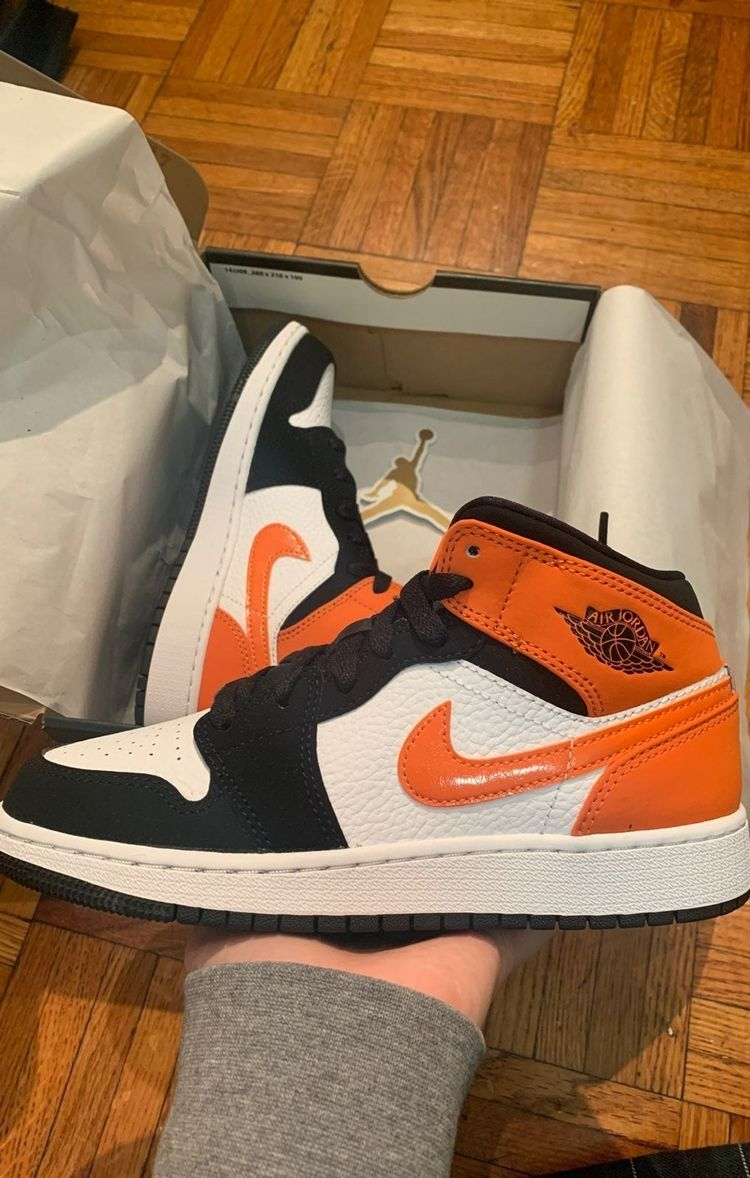 MID Air Jordan 1 Mid Shattered Backboard review Tina
