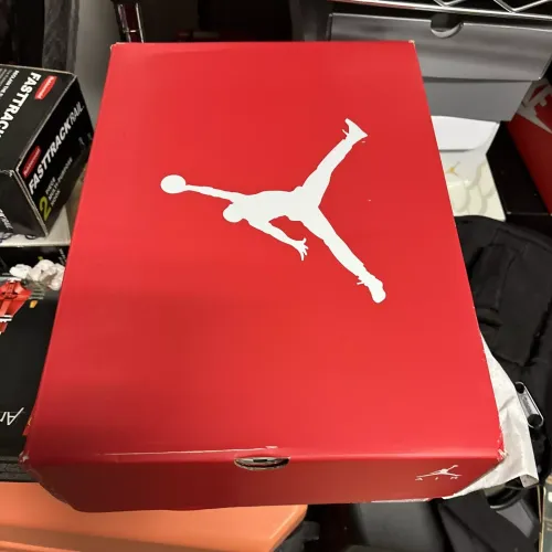 Q4  Air Jordan 6 Red Oreo review 
