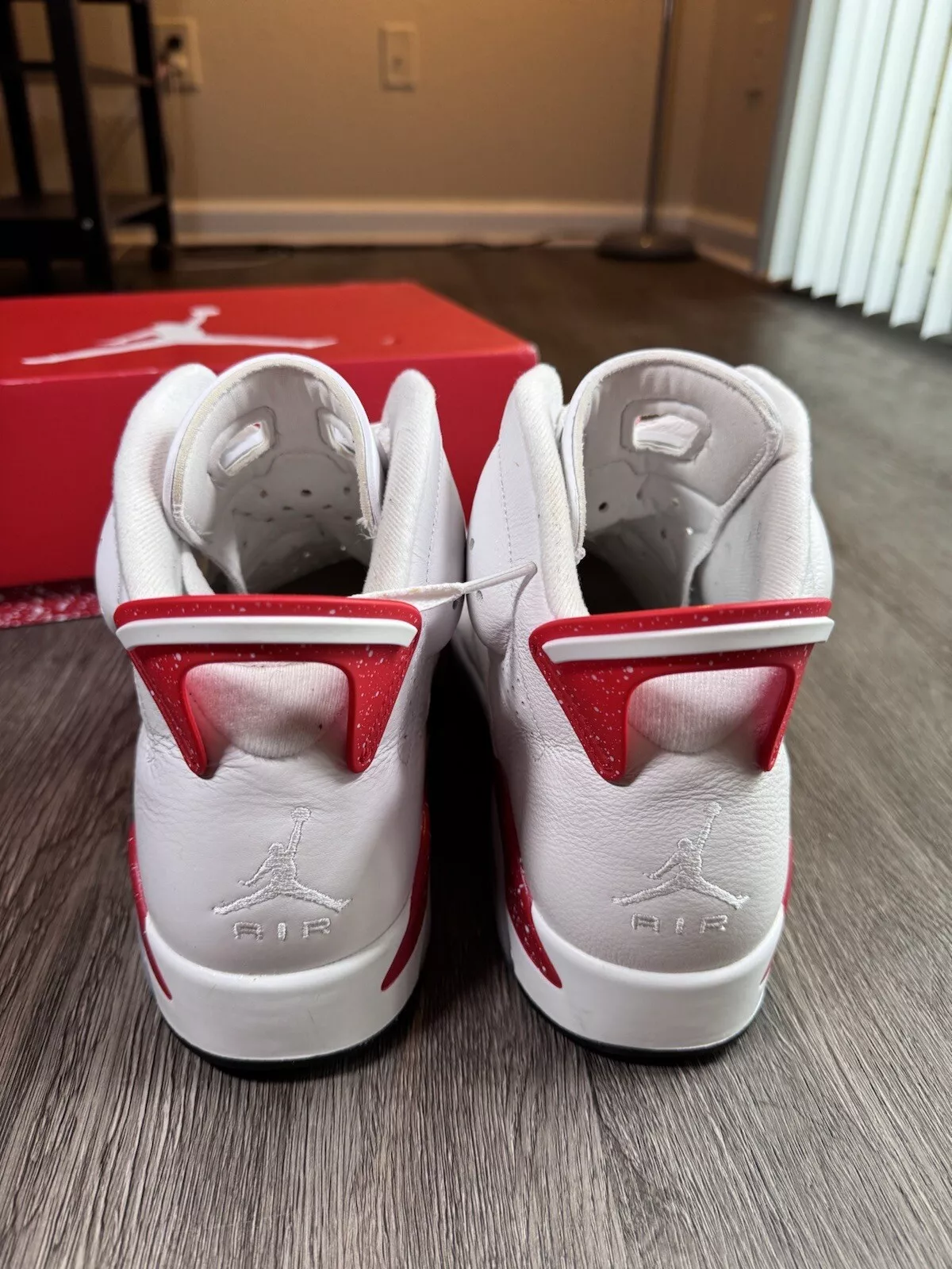 Q4  Air Jordan 6 Red Oreo review 0