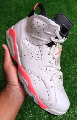 Q4  Air Jordan 6 Retro Infrared White review Joanniece 02
