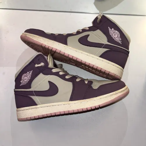 MID Air Jordan 1 Mid GS Pro Purple review 
