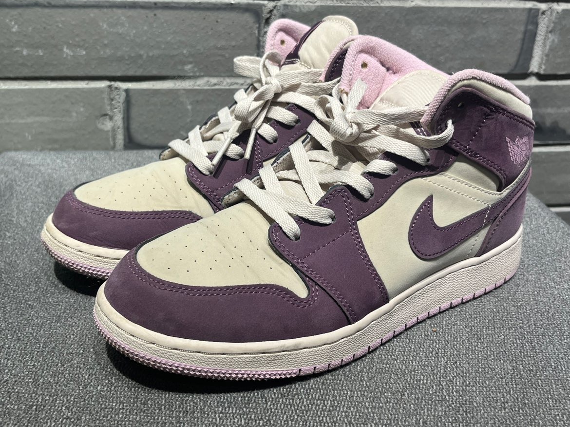 MID Air Jordan 1 Mid GS Pro Purple review Fred 01