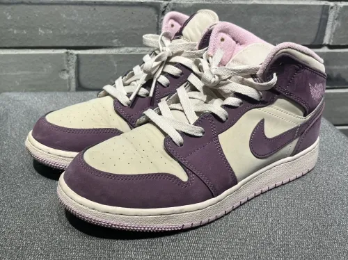 MID Air Jordan 1 Mid GS Pro Purple review 