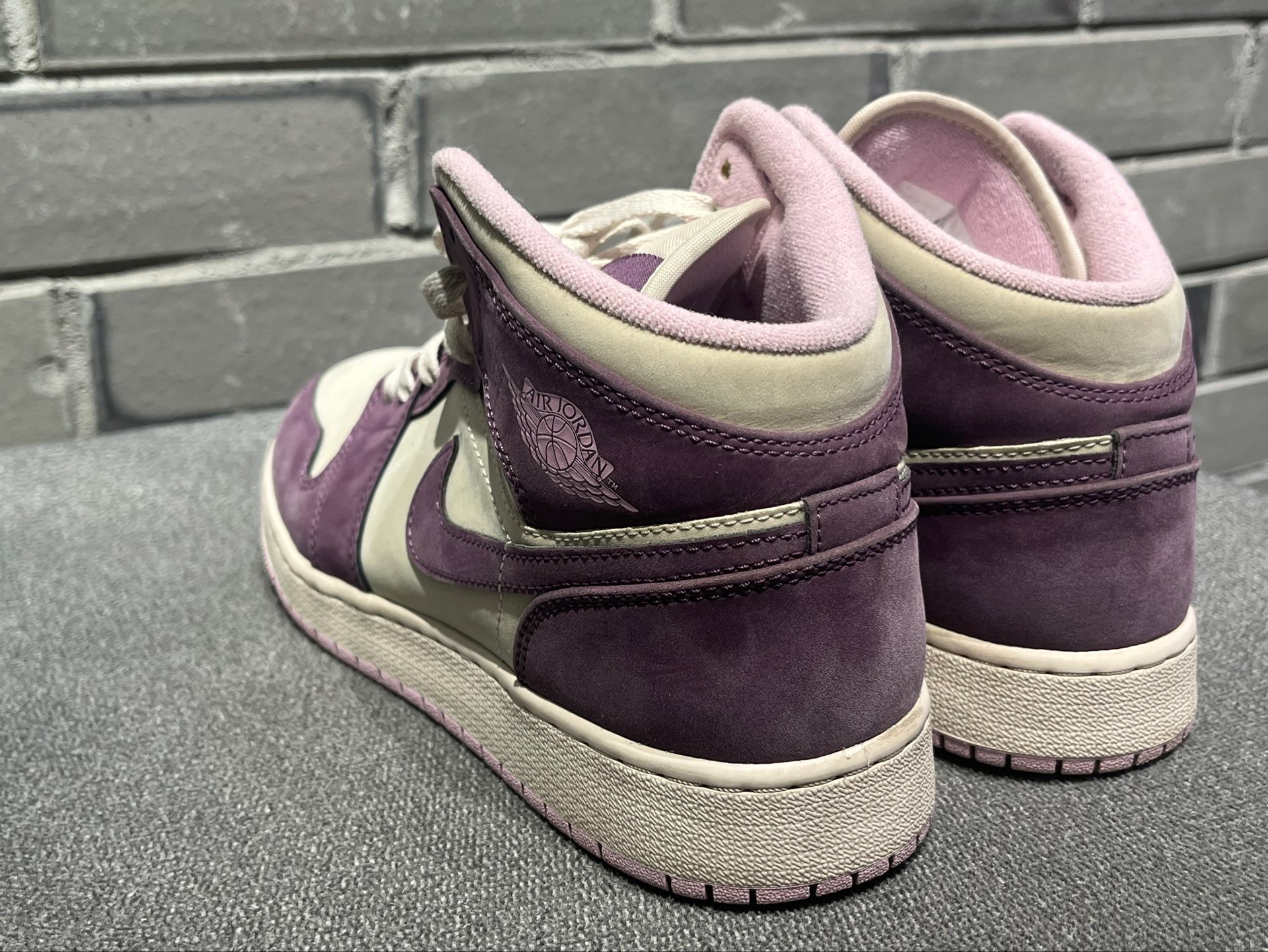MID Air Jordan 1 Mid GS Pro Purple review Fred 02