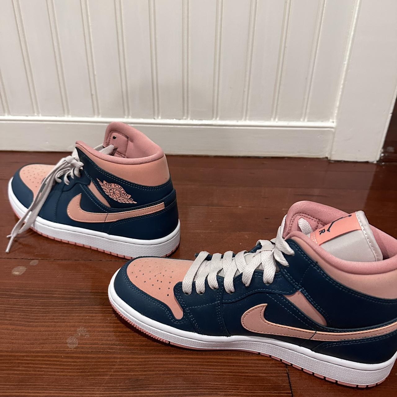 MID Air Jordan 1 Pink Green review Tony 02