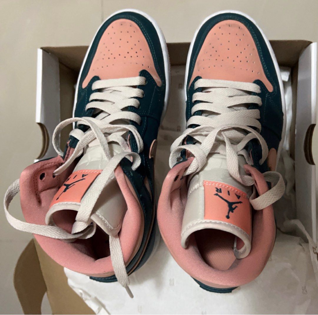 MID Air Jordan 1 Pink Green review Elise 05