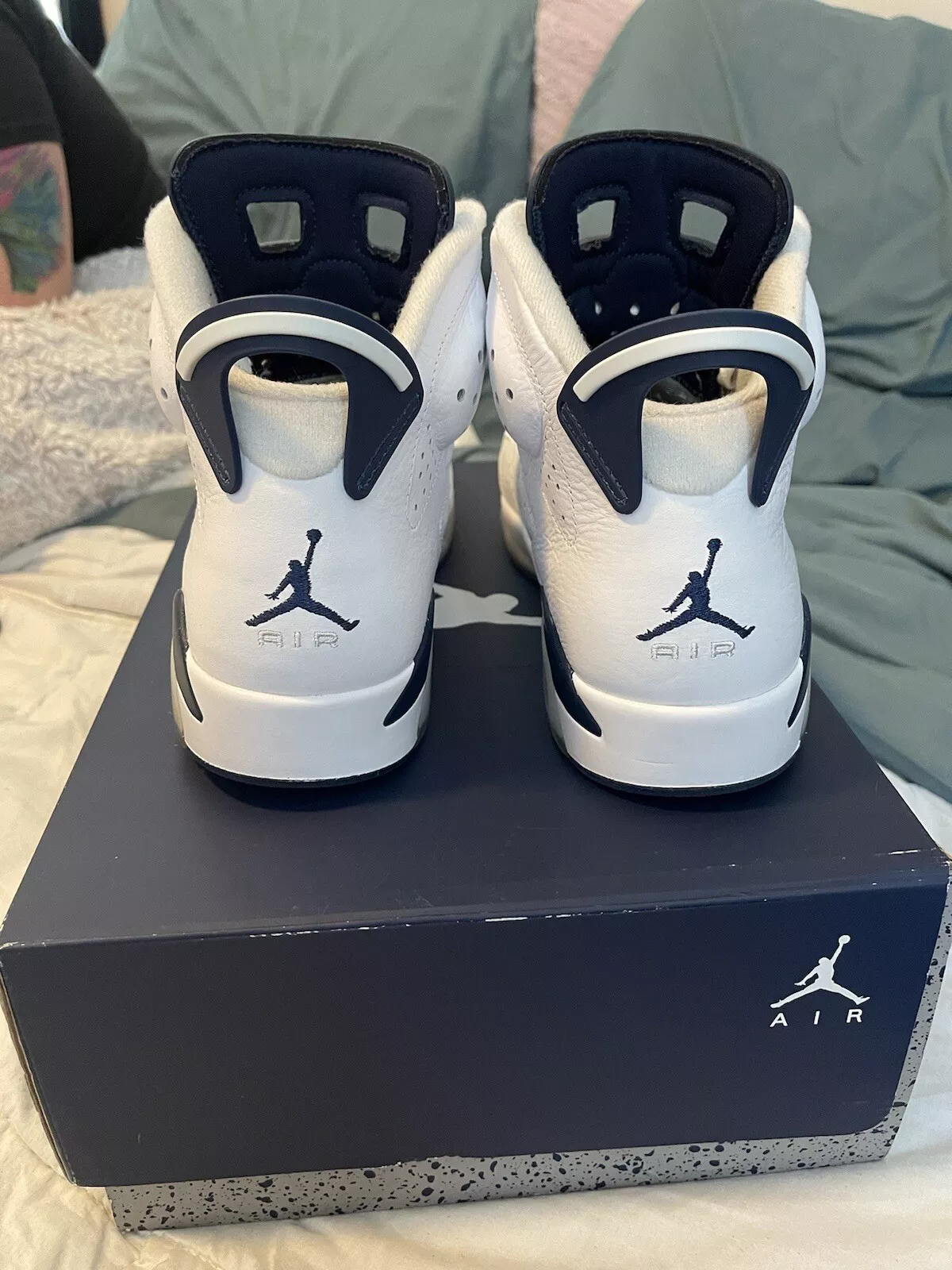Q4  Air Jordan 6 Retro Midnight Navy review 1