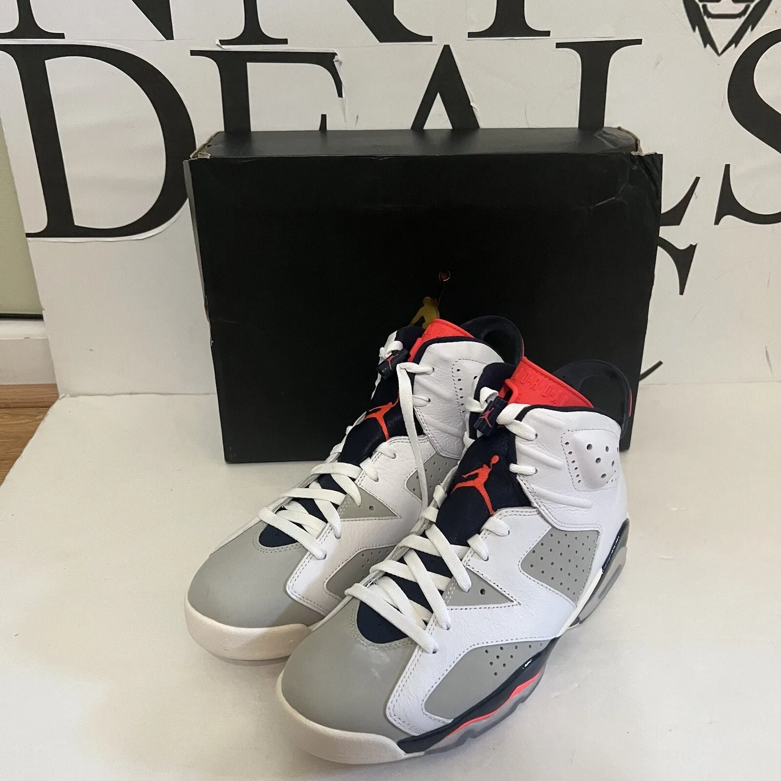 Q4  Air Jordan 6 Retro Tinker review 1