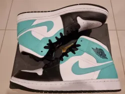 MID Air Jordan 1 Mid Tropical Twist review Tom
