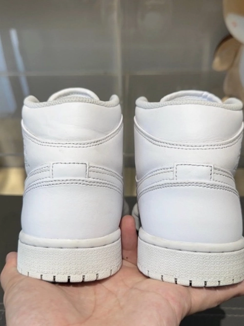 MID Air Jordan 1 Mid White review 