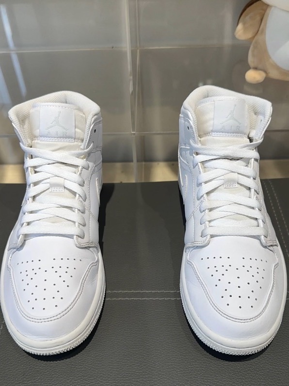 MID Air Jordan 1 Mid White review Rachel 02