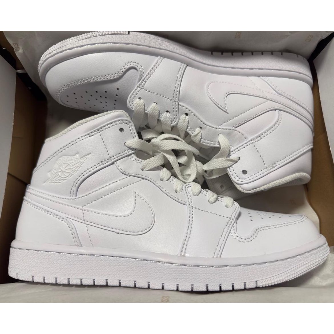 MID Air Jordan 1 Mid White review Ian 02