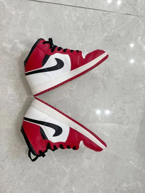 MID Air Jordan 1 Mid Gym Red review 