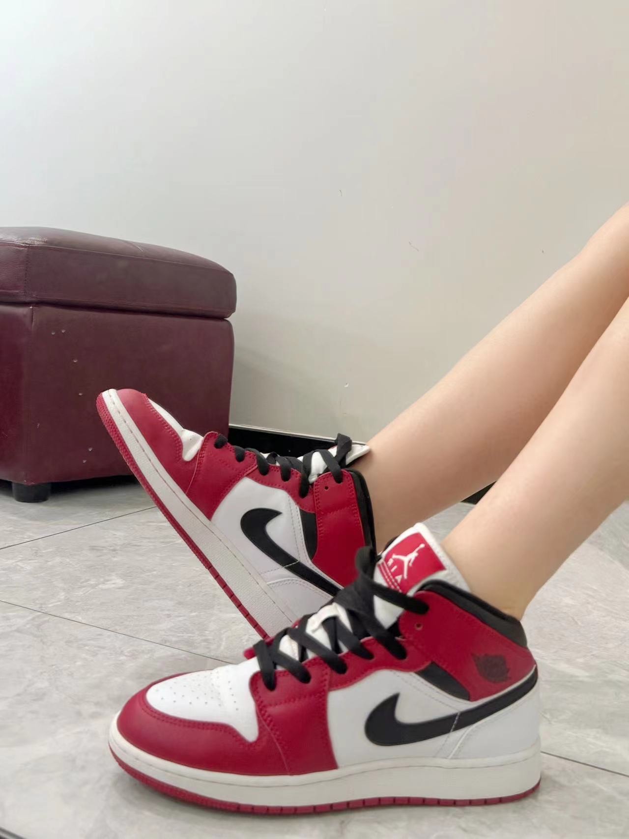 MID Air Jordan 1 Mid Gym Red review Aaron