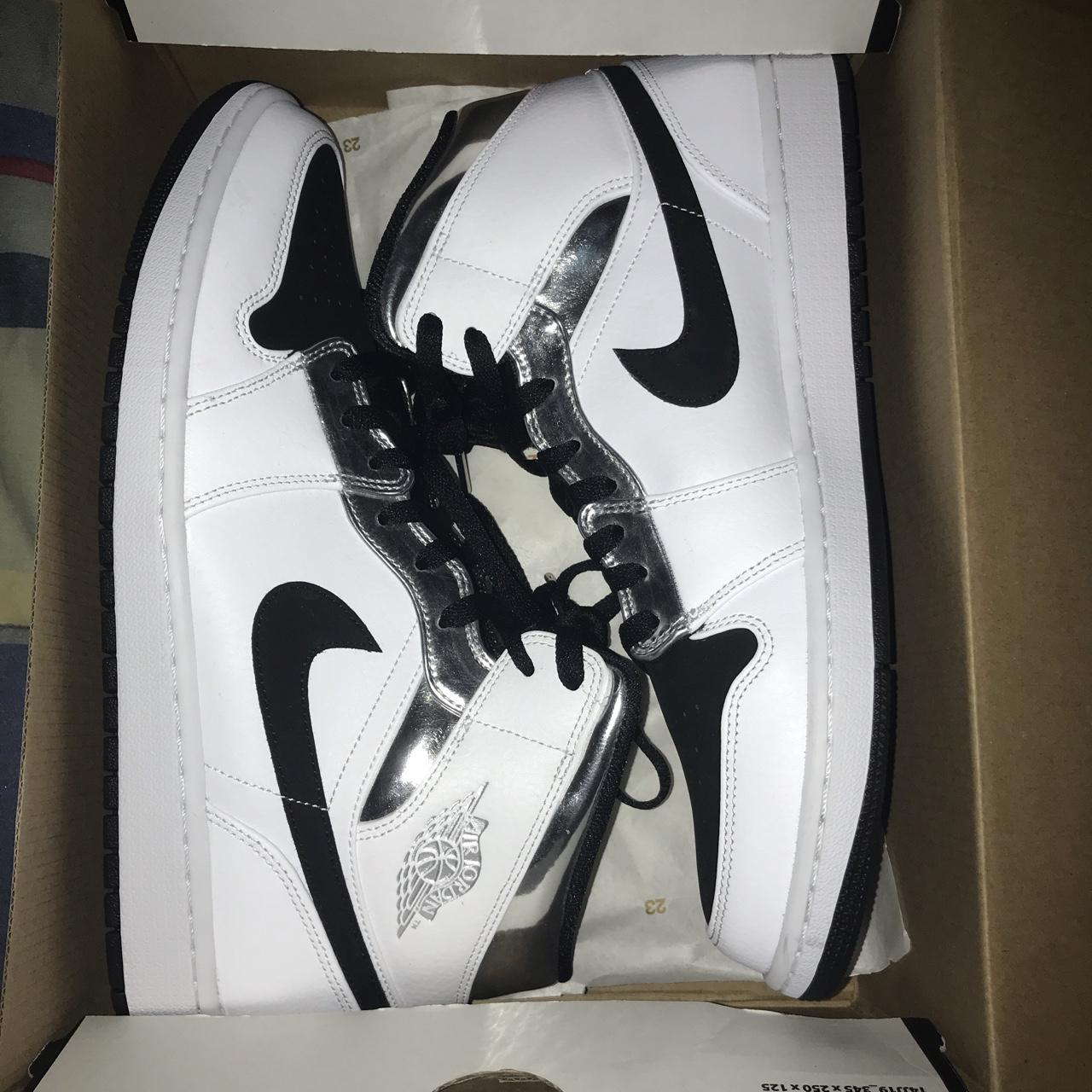 MID Air Jordan 1 Mid Alternate Think 16 review Julia 01