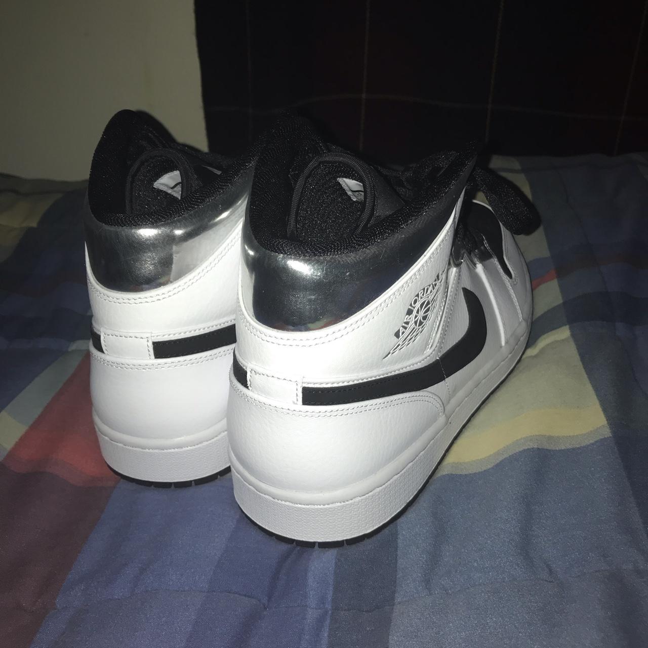 MID Air Jordan 1 Mid Alternate Think 16 review Julia 03