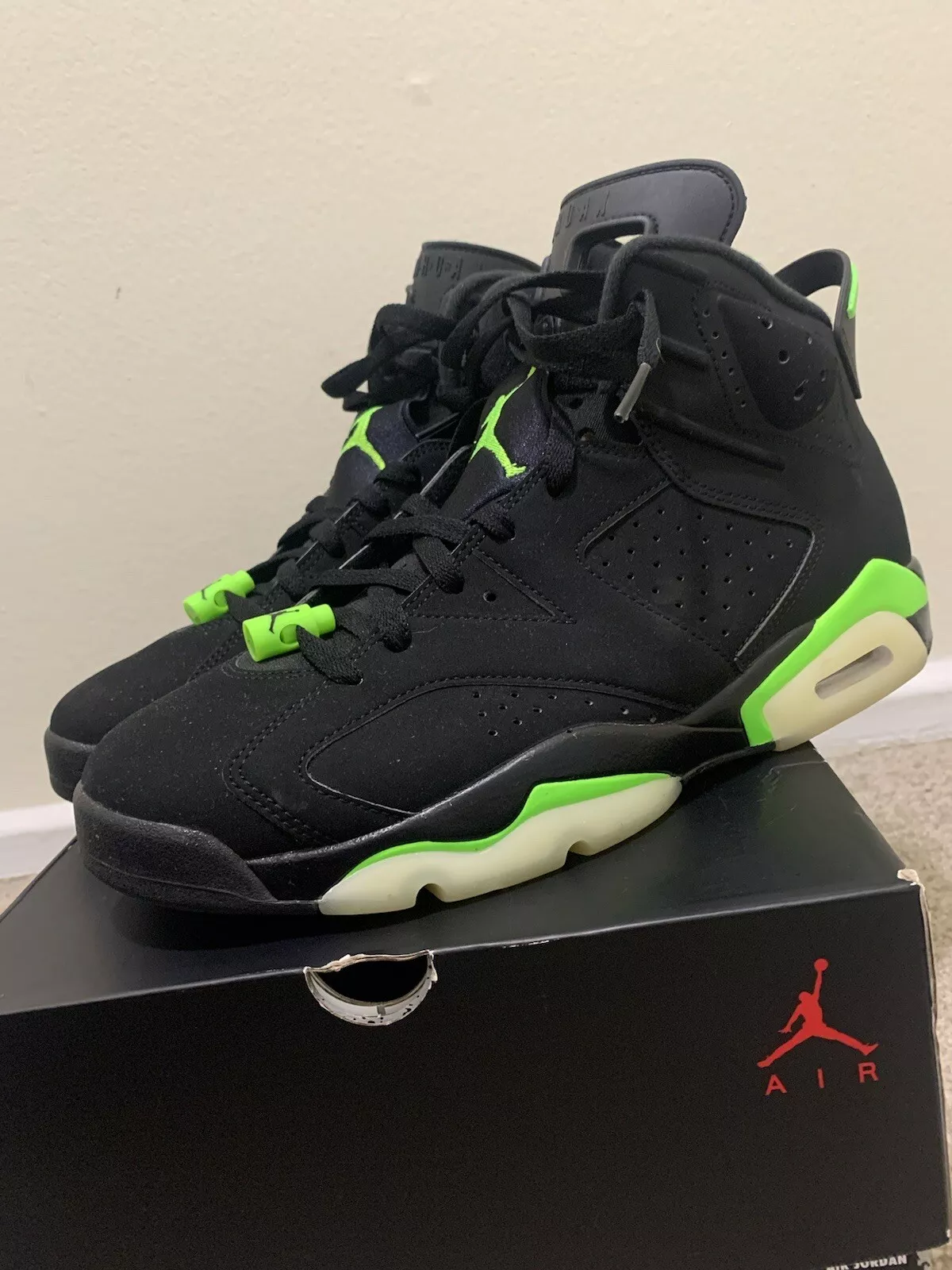 Q4 Air Jordan 6 Black Green review 0