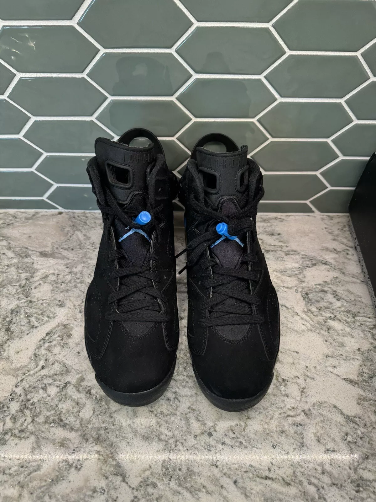 Q4  Air Jordan 6 Black Blue review 0
