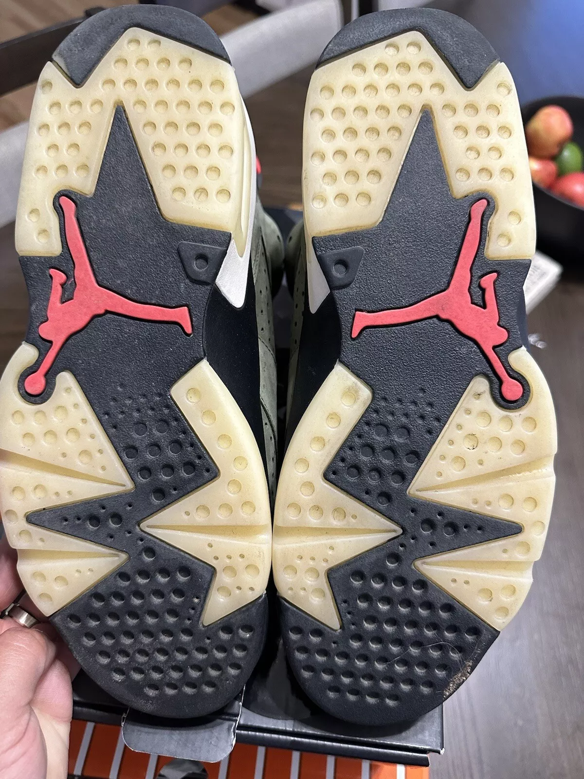 Q4  Air Jordan 6 Olive Green review 1